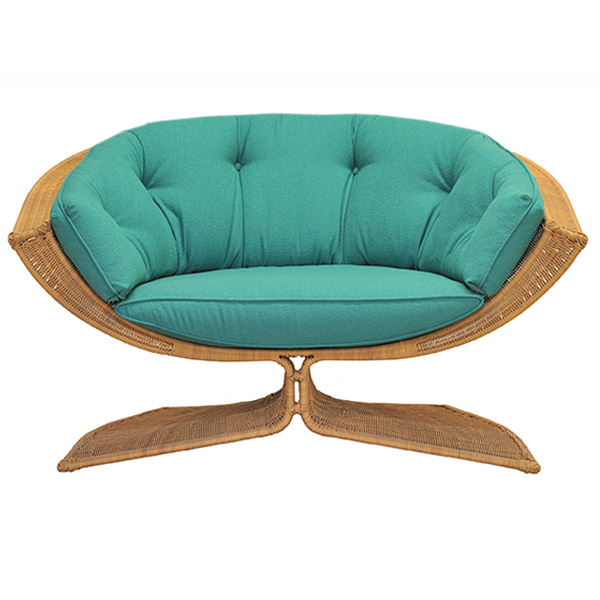 #6532-lotus-lounge-chair-front-vw2-r