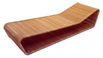 6765  WAVA CHAISE